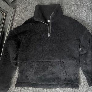 True craft fuzzy sweatshirt